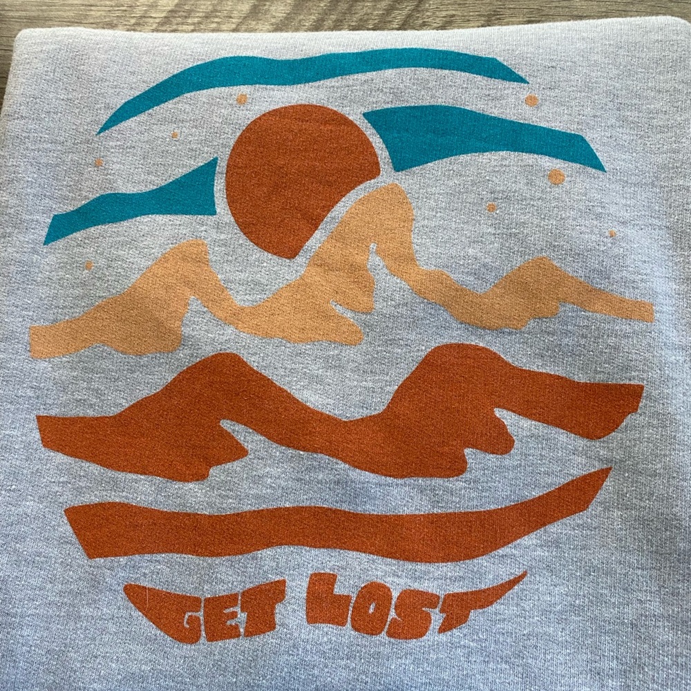 serengetee sweatshirt